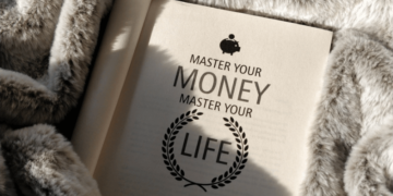 Review of the book Master Your Money, Master Your Life by Abhishek Kumar