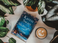 Book Review of Midnight In The Snow by Karen Swan