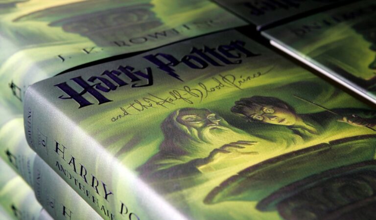 A Book Review Of Harry Potter And The Half-Blood Prince By J K Rowling – Transcendence To An Unexpected Territory A Book Review Of Harry Potter And The Half-Blood Prince By J K Rowling – Transcendence To An Unexpected Territory