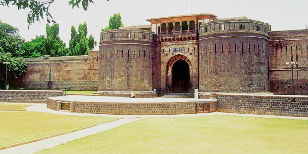 Why You Must Avoid These 10 Places In India Right Now? Alert, Most Haunted Places In India, Beware - Shaniwarwada Fort, Pune