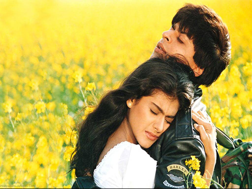 Iconic Bollywood Movie Outfits Fashion Trends-DDLJ