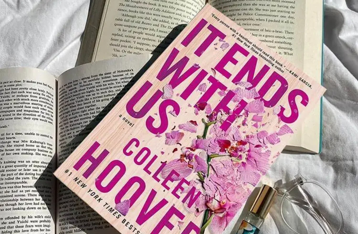 It Ends With Us by Colleen Hoover- A Heartrending and Empowering Tale of Love and Resilience It Ends With Us by Colleen Hoover: A Heartrending and Empowering Tale of Love and Resilience